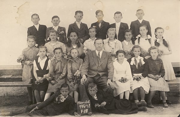 Régi fotókat gyűjtünk