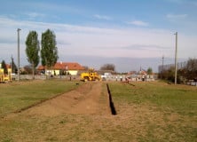 Épül a műfüves futsal-pálya