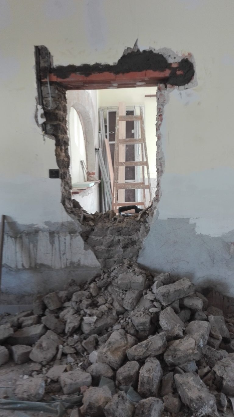 Folyik a művelődési ház belső felújítása