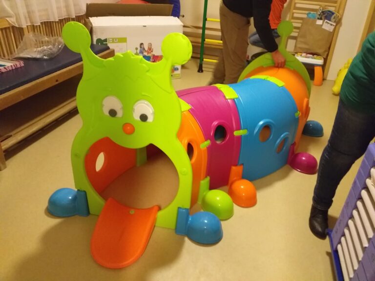 Kisgyermeknevelői állást hirdetünk!