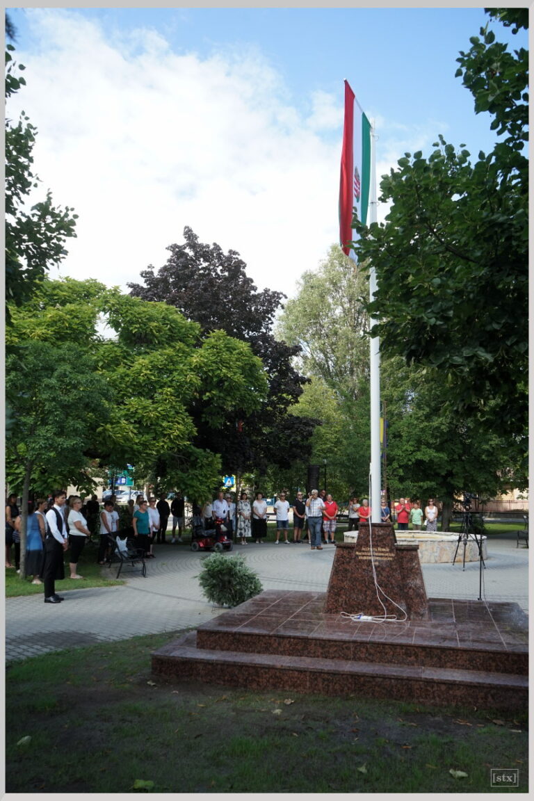 Augusztus 20-án felavattuk a hernádi Országzászló Emlékművet